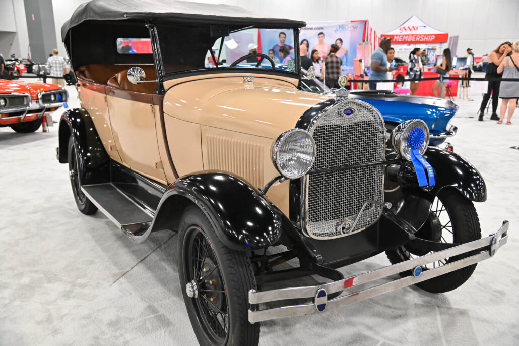 Nostalgia on Display at 52nd Annual Miami International Auto Show